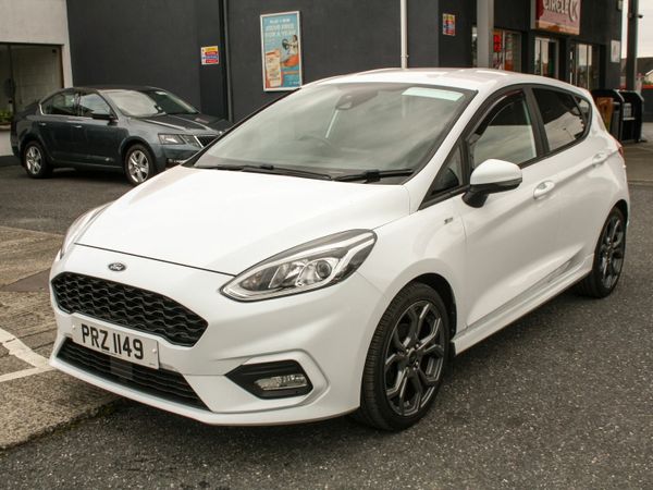 Ford Fiesta Hatchback, Petrol, 2019, White