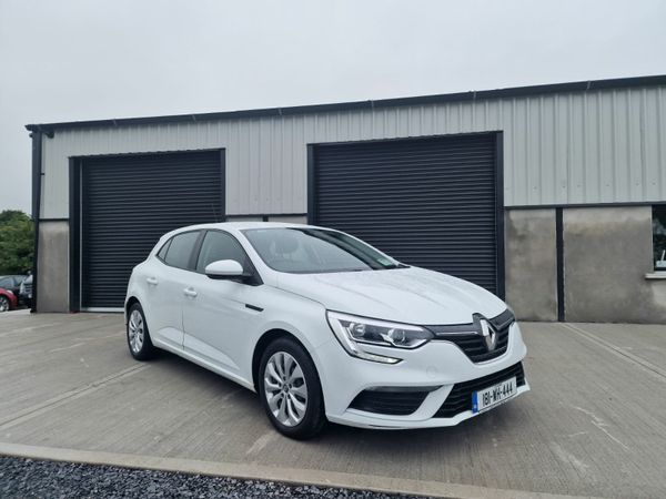 Renault Megane Hatchback, Diesel, 2018, White