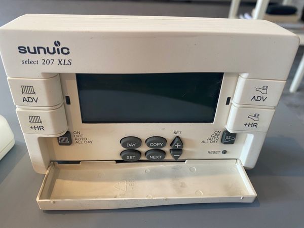 Sunvic thermostat for sale in Co. Dublin for €15 on DoneDeal