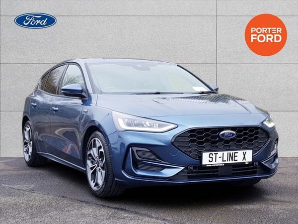 Ford Focus Hatchback, Petrol, 2024, Blue