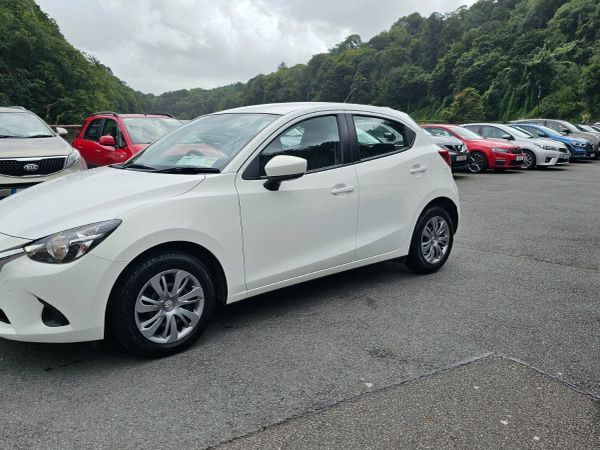 Mazda 2 Hatchback, Petrol, 2019, White