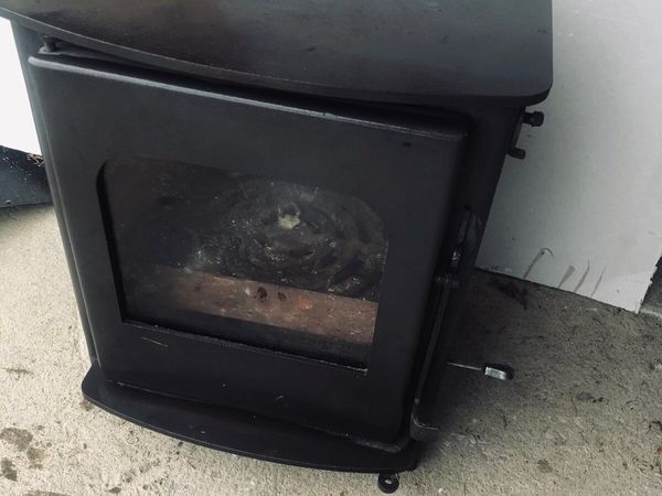 Boru 4kw Stove for sale in Co. Kerry for €225 on DoneDeal