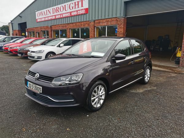 Volkswagen Polo Hatchback, Petrol, 2015, Black