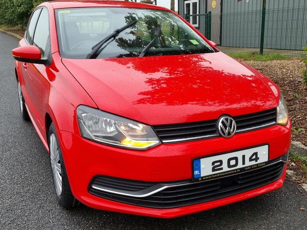 Volkswagen Polo Hatchback, Petrol, 2014, Red