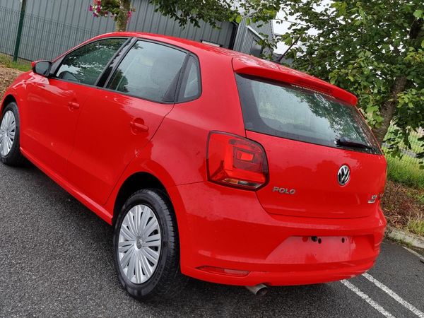 Volkswagen Polo Hatchback, Petrol, 2014, Red