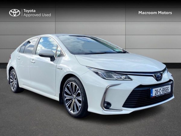 Toyota Corolla Saloon, Hybrid, 2021, White