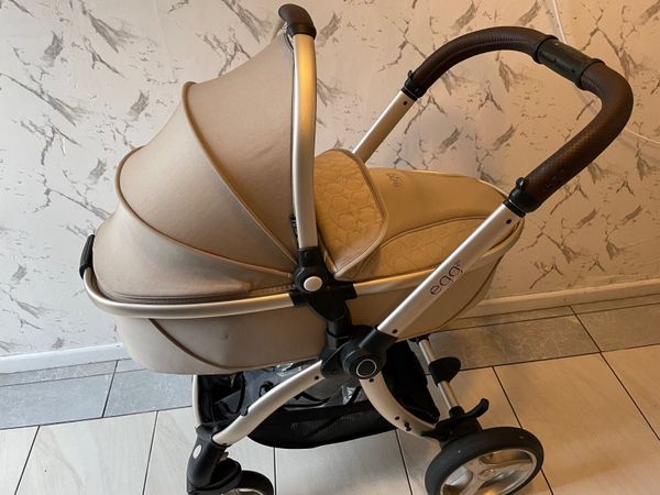 Egg pram hollywood sale