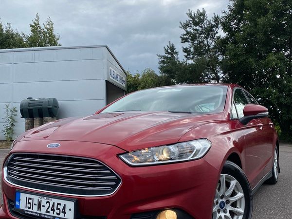 Ford Mondeo Hatchback, Diesel, 2015, Red