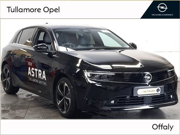 Opel Astra Hatchback, Petrol, 2023, Black