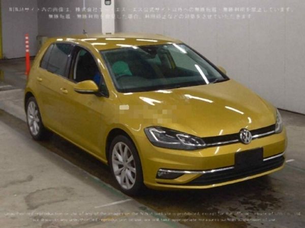 Volkswagen Golf Hatchback, Petrol, 2018, Yellow