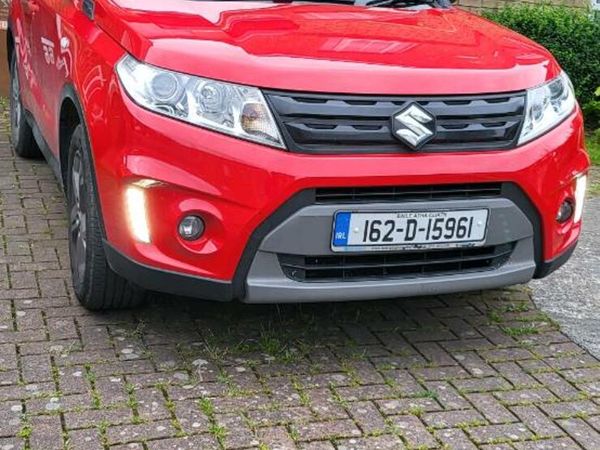 Suzuki Vitara SUV, Petrol, 2016, Red