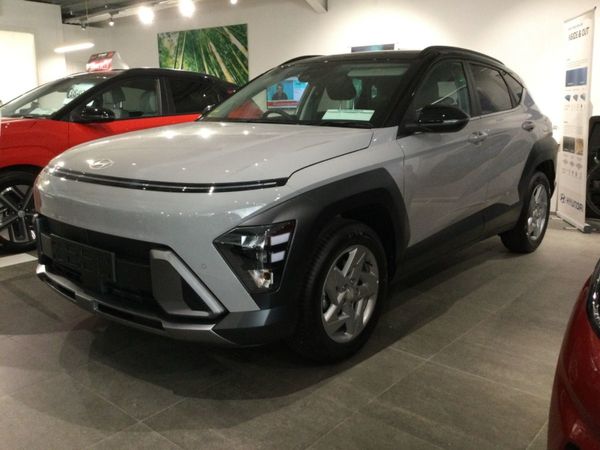 Hyundai KONA SUV, Petrol, 2024, Two Tone