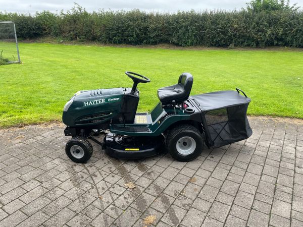 Hayter heritage ride online on mower