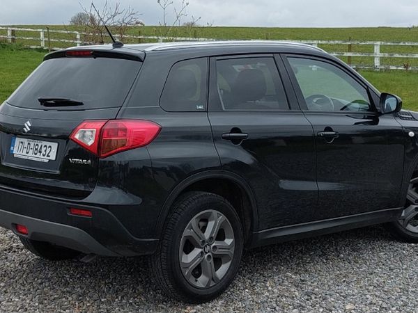 Suzuki Vitara SUV, Petrol, 2017, Black