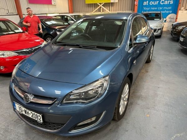 Vauxhall Astra Hatchback, Diesel, 2015, Blue
