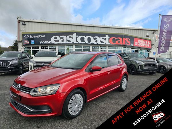 Volkswagen Polo Hatchback, Petrol, 2015, Red