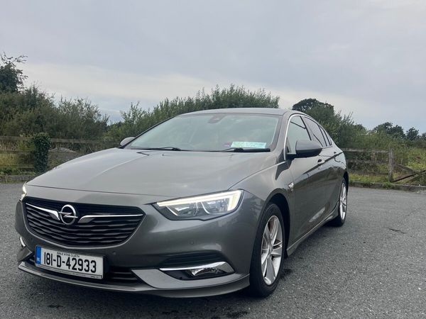 Opel Insignia Hatchback, Diesel, 2018, Grey