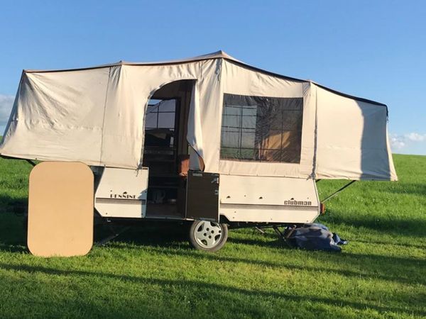 Caravan shop trailer tent