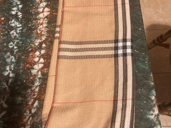 Burberry scarf hot sale ireland