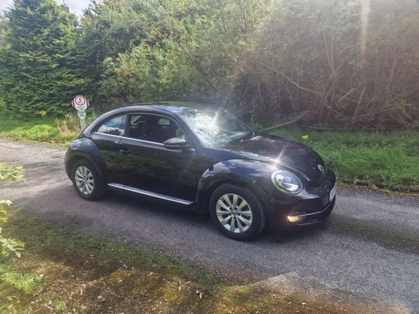 Volkswagen Beetle Hatchback, Petrol, 2014, Black