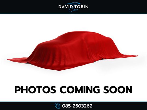 Toyota Avensis Saloon, Diesel, 2014, Red