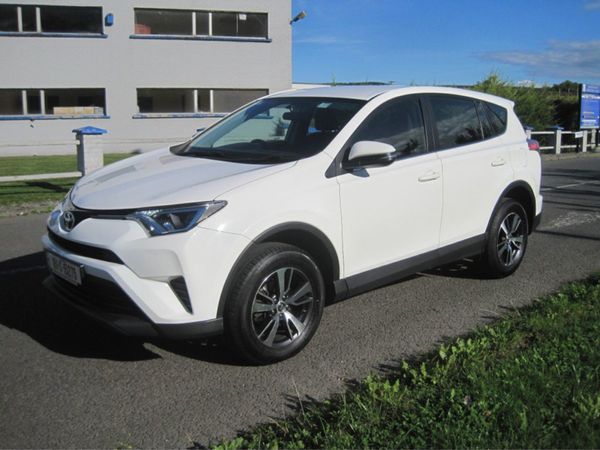 Toyota RAV4 MPV, Diesel, 2016, White