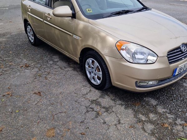 Gold deals hyundai accent