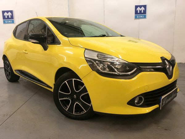 Renault Clio Hatchback, Petrol, 2013, Yellow