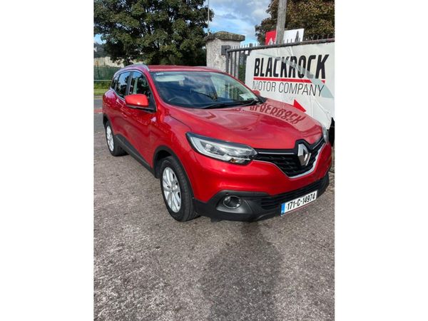 Renault Kadjar Hatchback, Diesel, 2017, Red