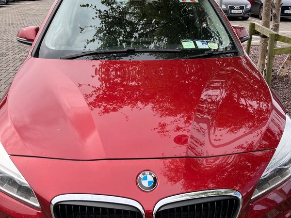 BMW 2-Series Hatchback, Petrol, 2015, Red