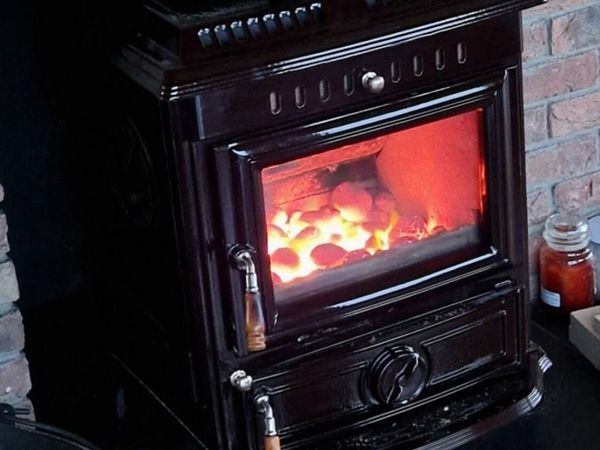 Olymberyl Browm Emamel Stove for sale in Co. Donegal for €900 on DoneDeal