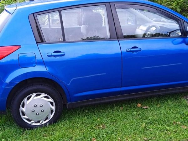 Nissan Tiida Hatchback, Petrol, 2008, Blue
