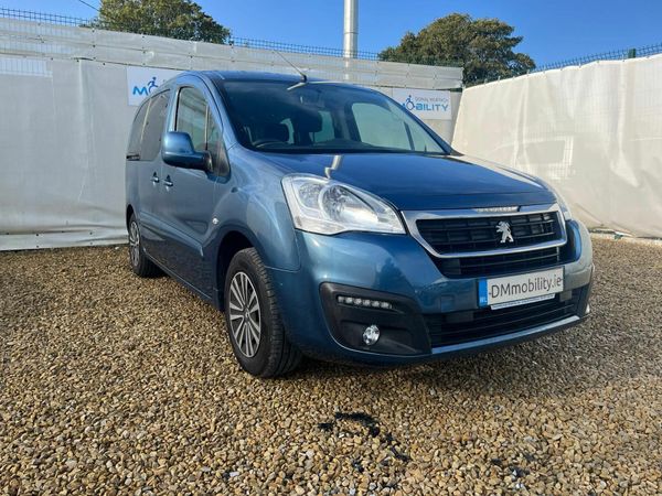 Peugeot Partner MPV, Diesel, 2017, Blue