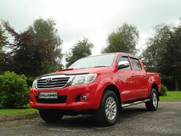 Toyota Hilux Pick Up, Diesel, 2016, Red