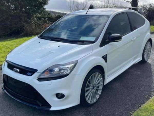 Ford Focus Hatchback, Petrol, 2009, White