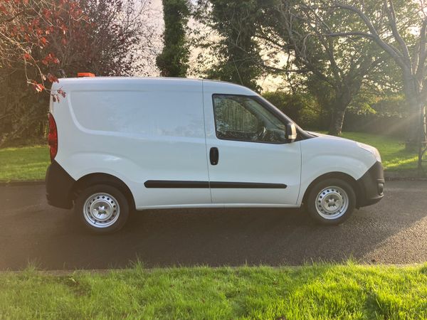 Opel Combo Van, Diesel, 2017, White