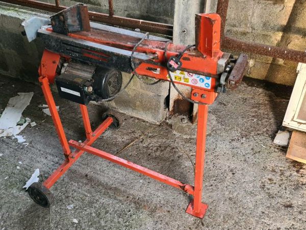 Electric log splitter for sale in Co. Leitrim for €400 on DoneDeal