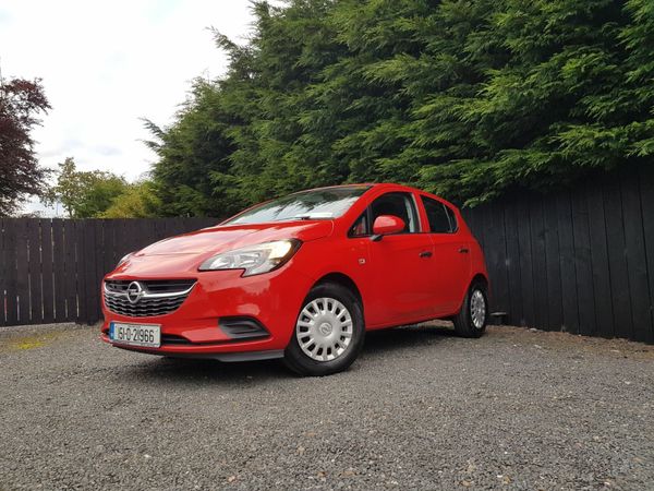 Opel Corsa Hatchback, Petrol, 2015, Red