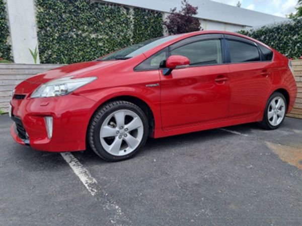 Toyota Prius Hatchback, Petrol Hybrid, 2014, Red