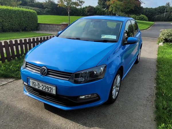 Volkswagen Polo Hatchback, Petrol, 2015, Blue