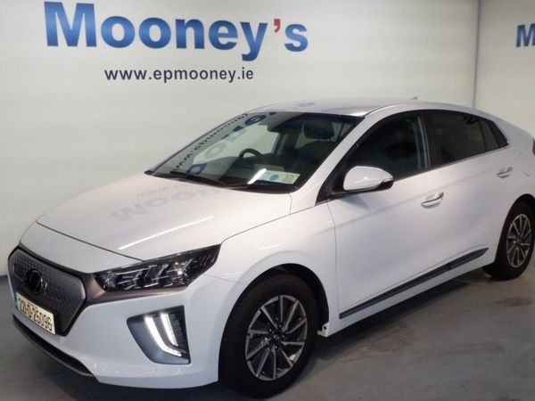 Hyundai IONIQ Hatchback, Electric, 2022, White