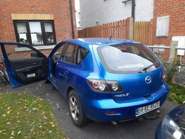 Mazda 3 Hatchback, Petrol, 2004, Blue
