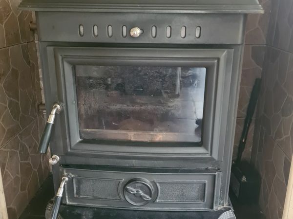 https://www.donedeal.ie/heating-for-sale/olymberyl-21kw-solid-fuel-stove/35317029