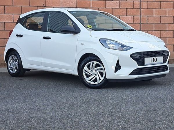Hyundai i10 Hatchback, Petrol, 2024, White