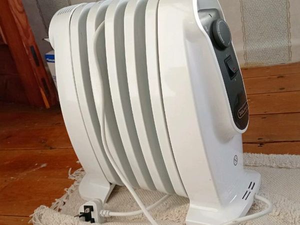 https://www.donedeal.ie/heating-for-sale/delonghi-trns0505m-oil-filled-radiator-white/35323274