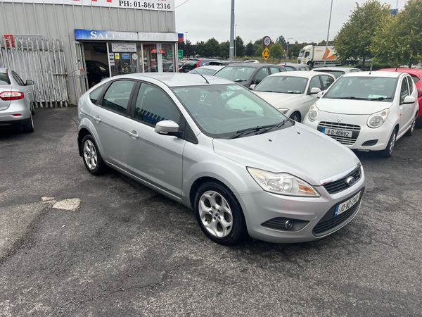 Ford Focus Hatchback, Diesel, 2010, Silver