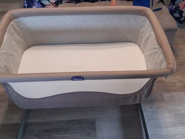 Gumtree stokke hot sale cot