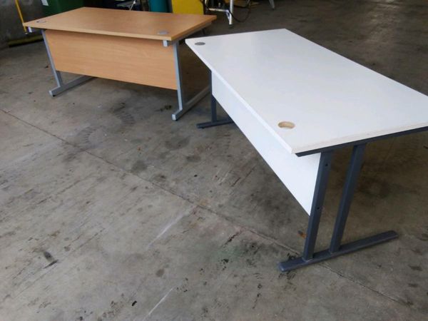 Karbon k1 compact rectangular deals cantilever office desks