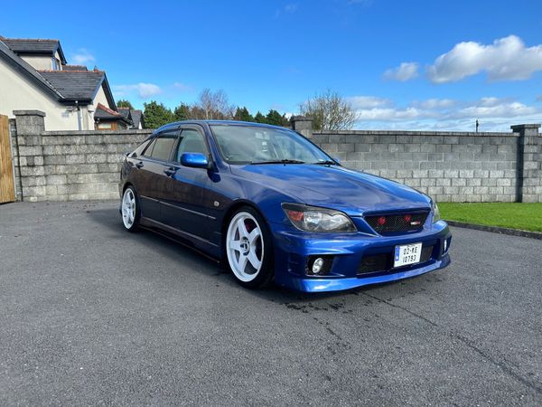 Toyota Other Saloon, Petrol, 2002, Blue