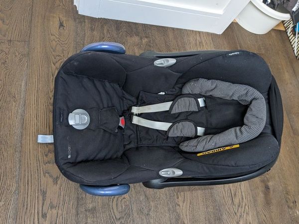 Maxi cosi car 2025 seat done deal